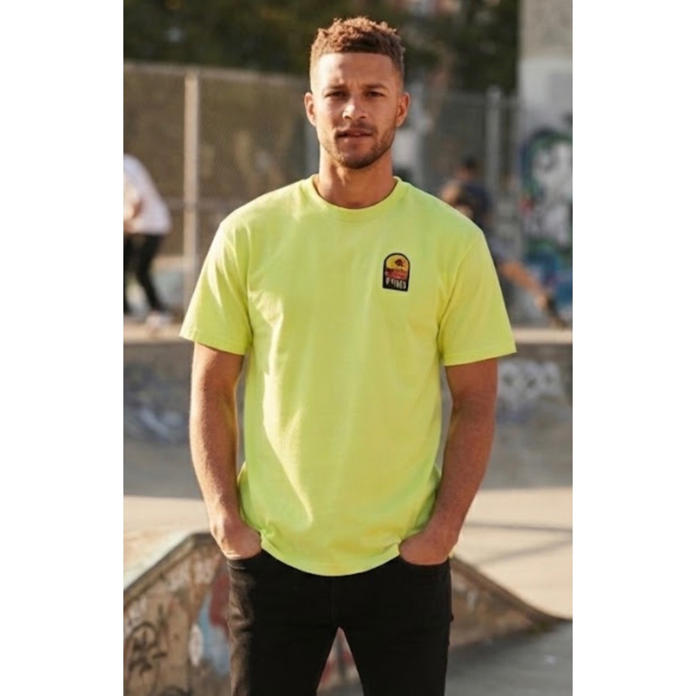 Nike Sportswear Mens Rose Graphic T-Shirt Lime Green Yellow‎ Floral Swoosh Small